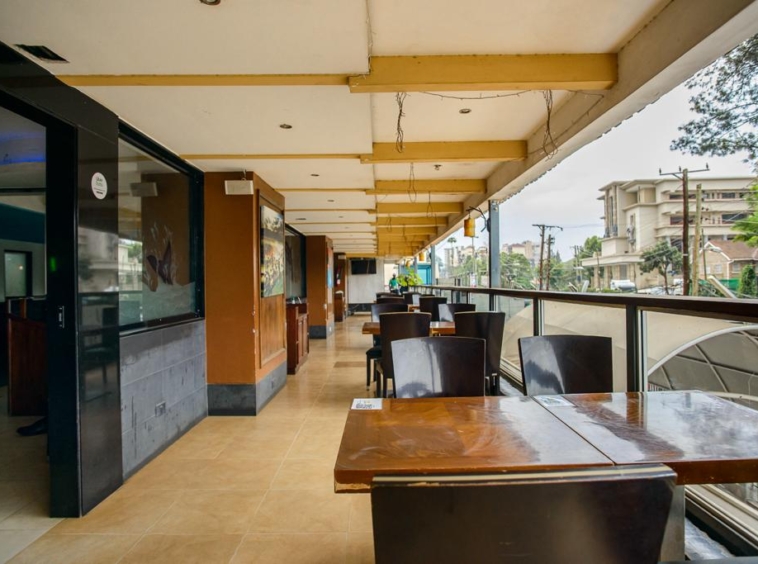 Prime Commercial Space for Rent at Diamond Plaza: Ideal for Coffee Shops and Fast-Food Chains